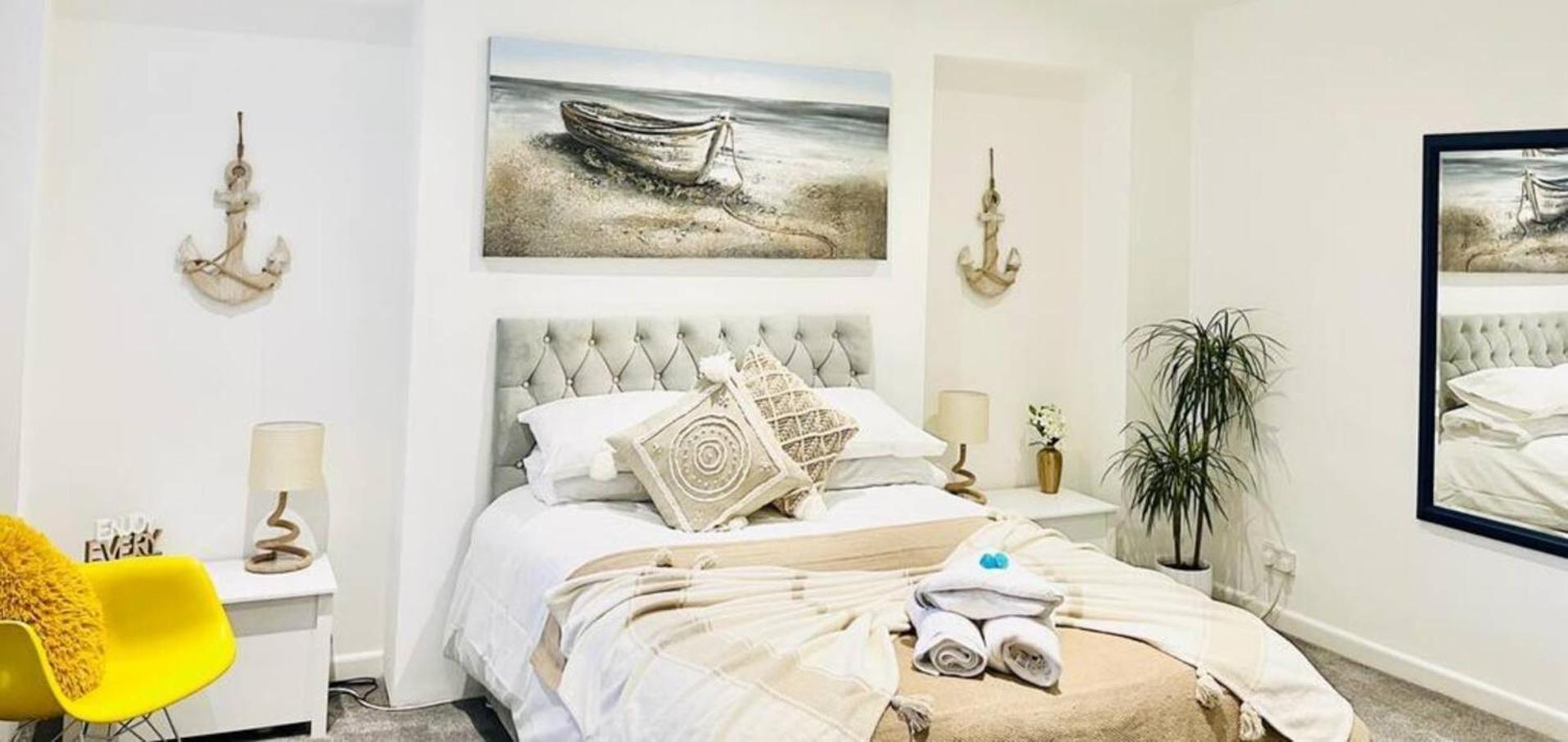 Appartamento Stunning 3 Double Bedroom Front Portsmouth