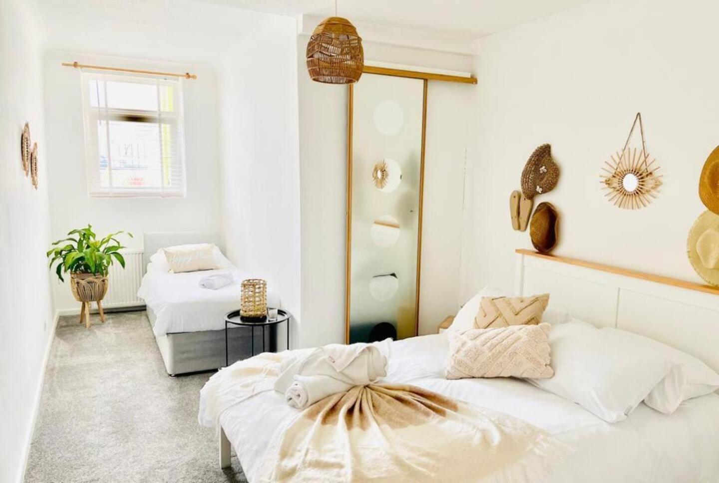Appartamento Stunning 3 Double Bedroom Front *
